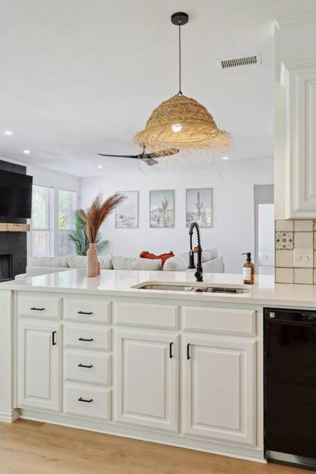 Vila Wellness Oasis 5Br W Pool + Huge Yard + Fire Pit Sachse Exteriér fotografie