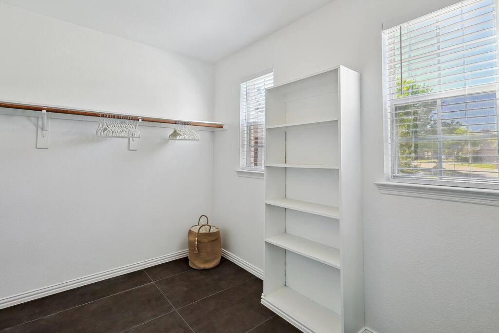 Vila Wellness Oasis 5Br W Pool + Huge Yard + Fire Pit Sachse Exteriér fotografie