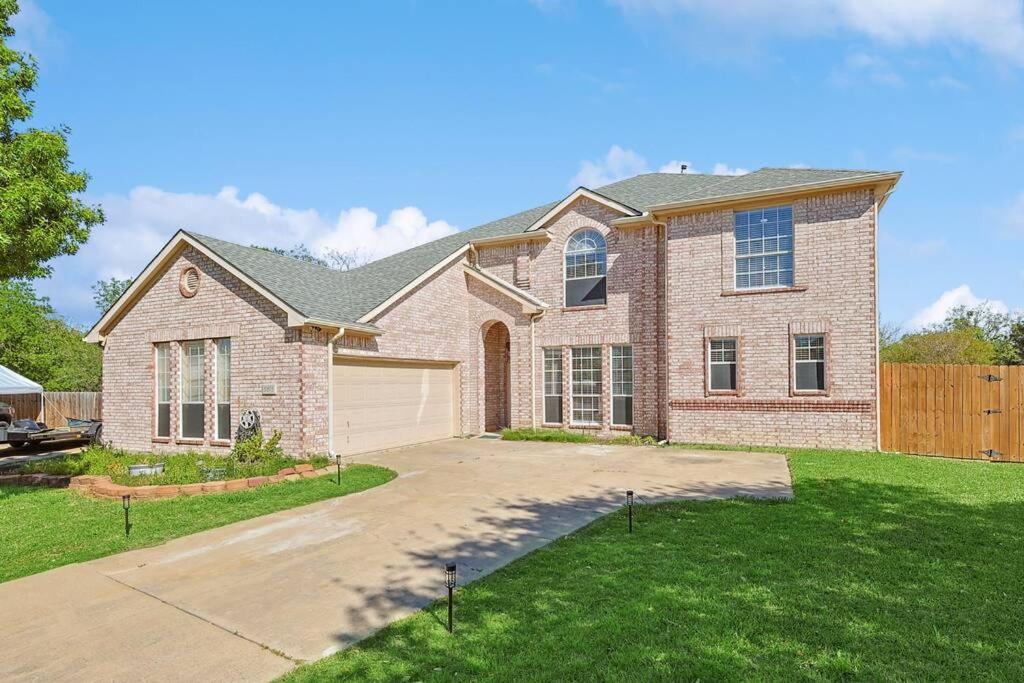 Vila Wellness Oasis 5Br W Pool + Huge Yard + Fire Pit Sachse Exteriér fotografie